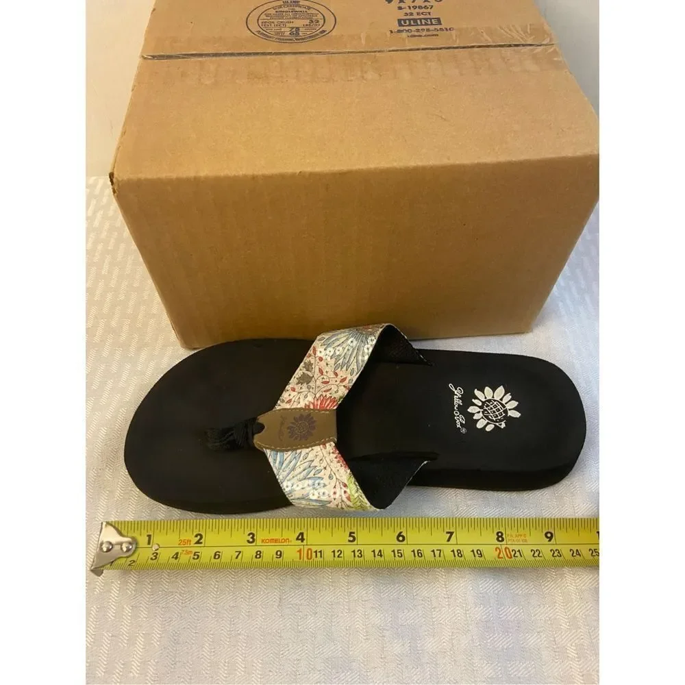 Yellow box sequins flowers flip flops size 7 - Picture 3 of 3